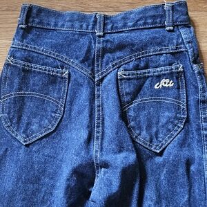 Chic High Rise Jeans Women's 24" Waist X 31" Inseam Length Vintage Tag Size 8